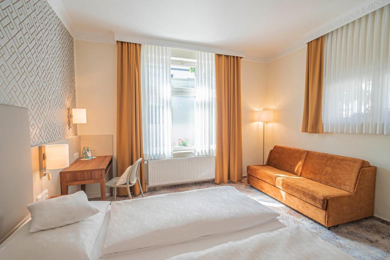 Hotel Villa Am Kurpark Bad Homburg vor der Höhe Exterior foto