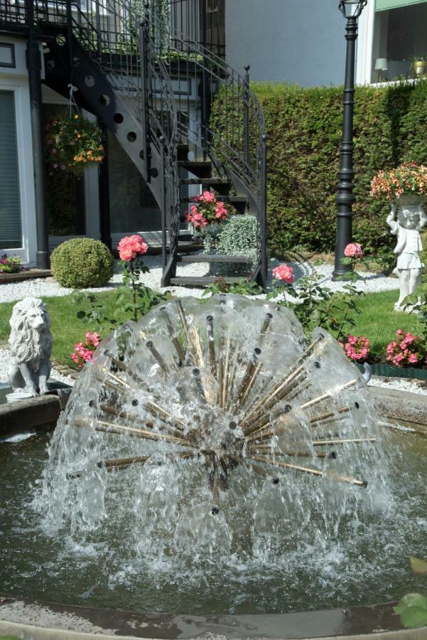 Hotel Villa Am Kurpark Bad Homburg vor der Höhe Exterior foto